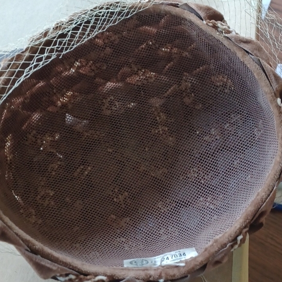 Vintage Union Made basketweave netting pillbox hat main image 4